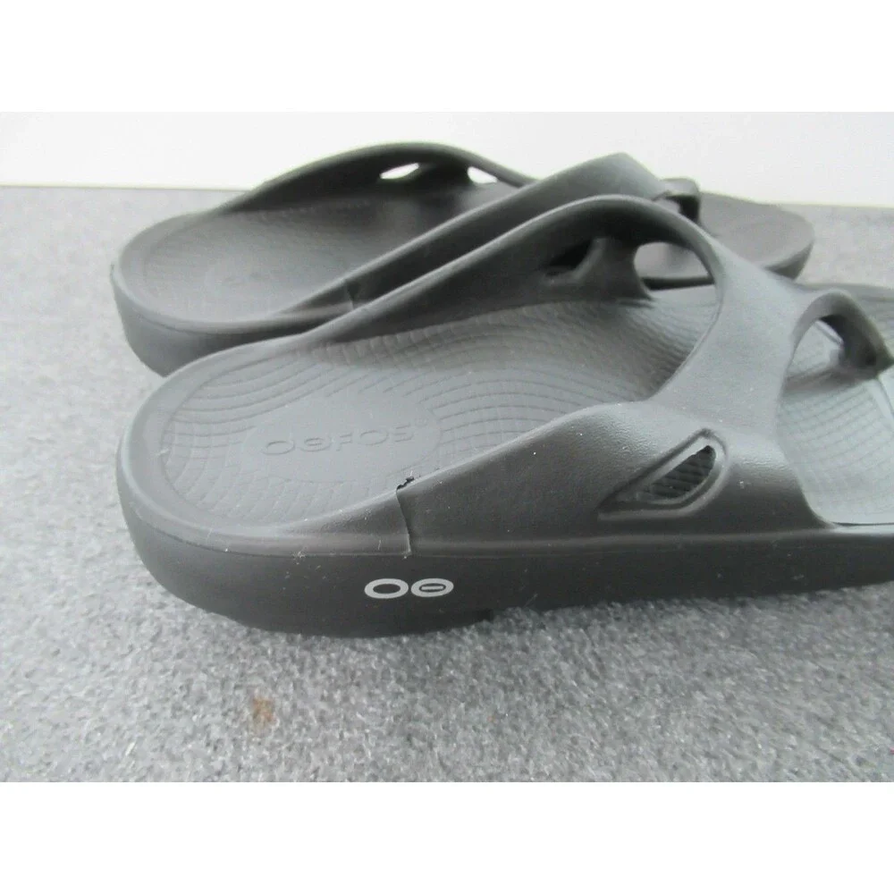 OOFOS Ooahh Thong Sandals Mens Size 6 Womens 8 - EU 39 Black Recovery Comfort